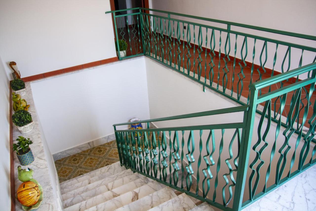 Bed and Breakfast La Casa Sulla Collina à Altavilla Silentina Extérieur photo